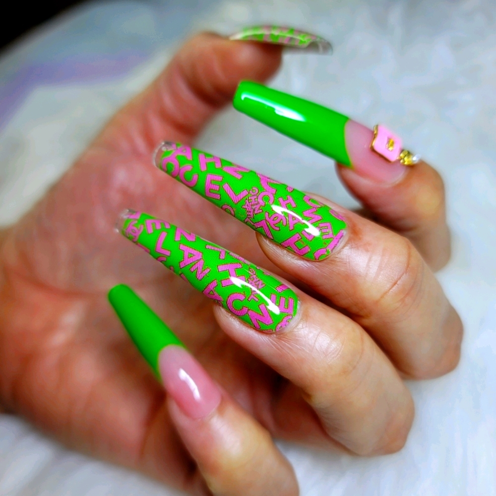 Luxury Press on Nails